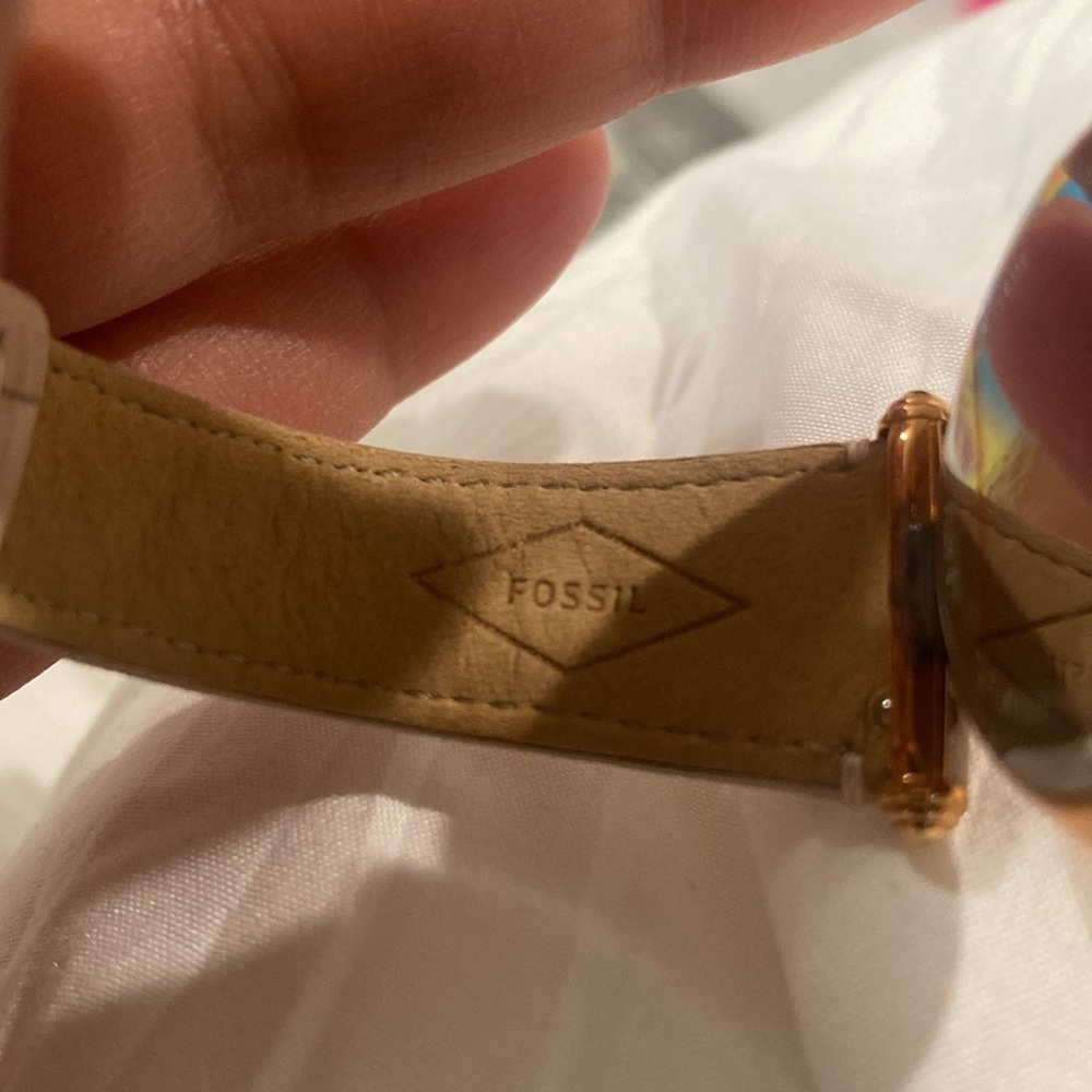 Fossil Gold and Beige Watch NWT - Picture 4 of 4